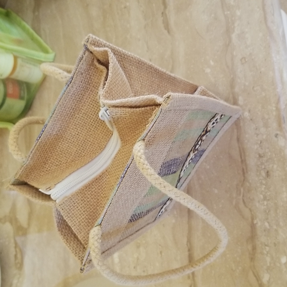 NWOT Rafia small bag - Picture 2 of 5